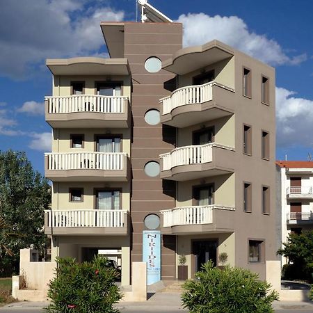 Niriides Studios And Apartments Paralía エクステリア 写真