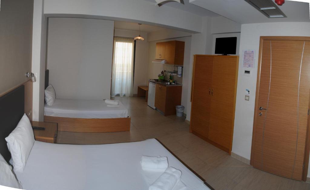 Niriides Studios And Apartments Paralía 部屋 写真