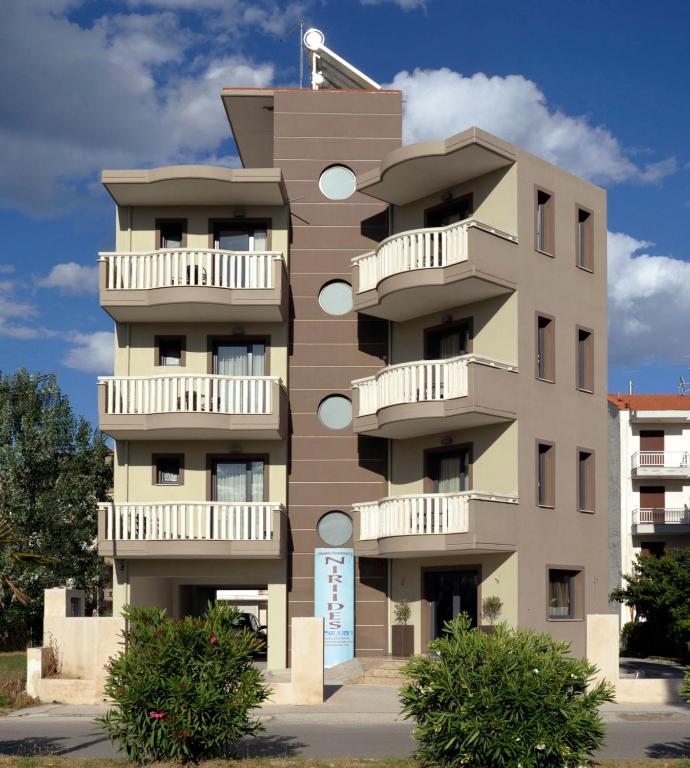 Niriides Studios And Apartments Paralía エクステリア 写真